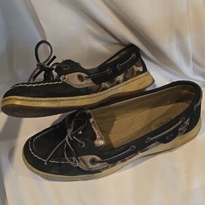 Women's Black and Tan Boat Shoes